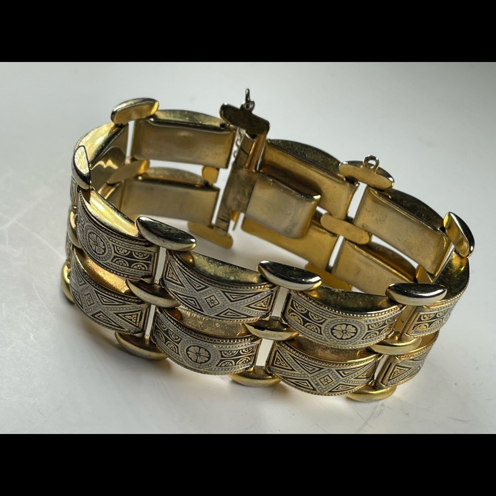 Vintage Damascene Spain Gold plated Etched bracelet chunky bangle